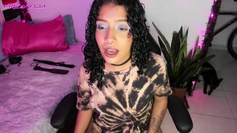 Snapshot of freaky_lia chatting on 12-17-24, 10:54 Lia Gomez online show from 12-17-24, 10:54