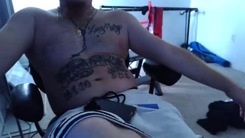 Snapshot of freakyfreddie305 chatting on 10-11-25, 07:01 freakyfreddie305 online show from 10-11-25, 07:01
