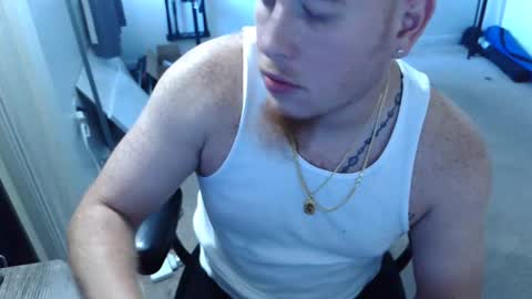 Snapshot of freakyfreddie305 chatting on 10-14-25, 09:59 freakyfreddie305 online show from 10-14-25, 09:59