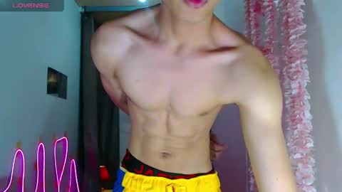 Snapshot of freakymarkxxx chatting on 05-14-26, 09:49 Mark online show from 05-14-26, 09:49