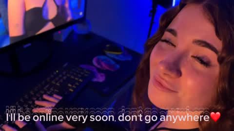 Diyana online show from 01-26-25, 03:27