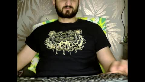 Snapshot of fred4games77 chatting on 02-24-25, 03:53 fred online show from 02-24-25, 03:53