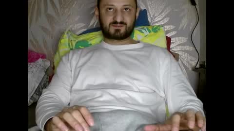 Snapshot of fred4games77 chatting on 10-31-25, 12:28 fred online show from 10-31-25, 12:28