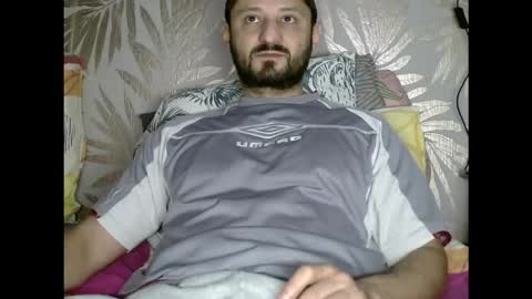 Snapshot of fred4games77 chatting on 11-03-25, 10:38 fred online show from 11-03-25, 10:38