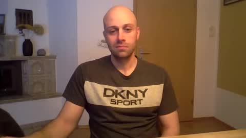 freddow online show from 11-26-25, 01:56