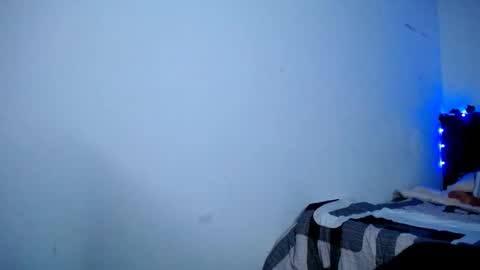 Snapshot of freddy_romans2 chatting on 09-23-25, 04:04 freddy romans online show from 09-23-25, 04:04