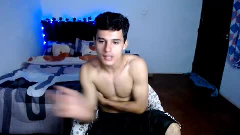 Snapshot of freddy_romans2 chatting on 09-26-25, 12:36 freddy romans online show from 09-26-25, 12:36