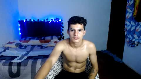 Snapshot of freddy_romans2 chatting on 09-28-25, 01:33 freddy romans online show from 09-28-25, 01:33