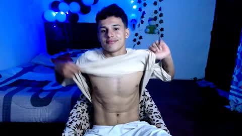 Snapshot of freddy_romans2 chatting on 10-24-25, 11:56 freddy romans online show from 10-24-25, 11:56