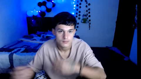 Snapshot of freddy_romans2 chatting on 11-03-25, 02:02 freddy romans online show from 11-03-25, 02:02