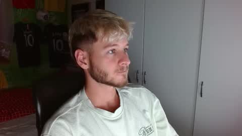 Snapshot of freddy_star chatting on 09-13-25, 08:52 Frederick Perin online show from 09-13-25, 08:52