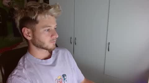 Snapshot of freddy_star chatting on 09-18-25, 08:22 Frederick Perin online show from 09-18-25, 08:22