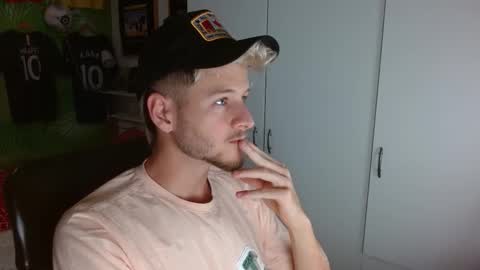 Snapshot of freddy_star chatting on 10-03-25, 11:51 Frederick Perin online show from 10-03-25, 11:51