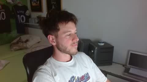 Snapshot of freddy_star chatting on 04-29-26, 02:10 Frederick Perin online show from 04-29-26, 02:10