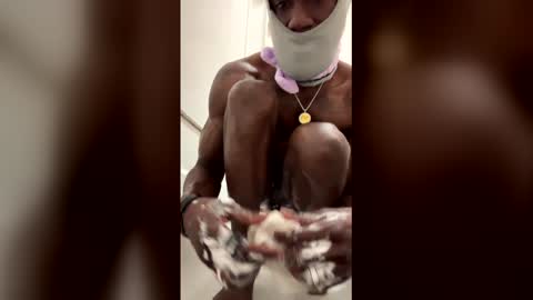 Snapshot of freddydufreak1 chatting on 04-01-26, 05:08 freddydufreak1 online show from 04-01-26, 05:08