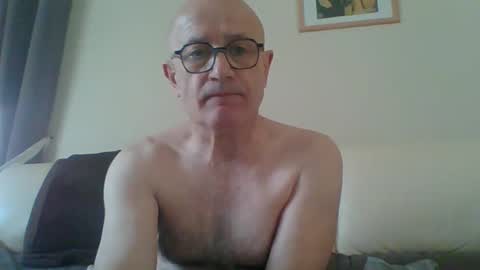 frederic8014 online show from 03-12-25, 09:12