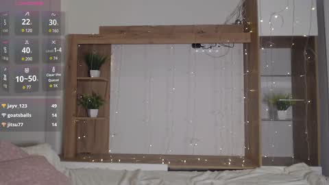 frederica_ online show from 01-05-25, 02:30