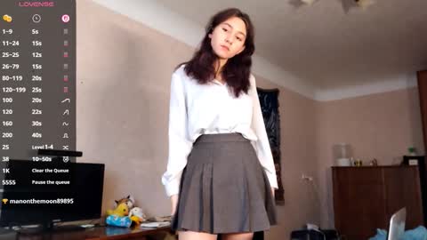 Snapshot of fredmurrietta chatting on 11-15-25, 06:22 Mia online show from 11-15-25, 06:22