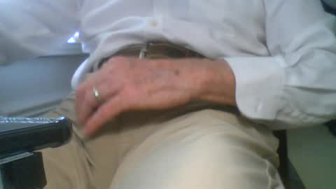 Snapshot of freeballerbrian chatting on 07-09-26, 01:59 Free BallerBrian online show from 07-09-26, 01:59