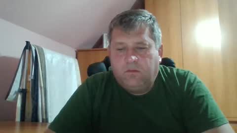 freeboy80180 online show from 09-23-25, 05:27