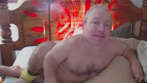 Cute Lil Man online show from 01-15-25, 04:15