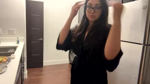 jasmineandaladin69 online show from 12-17-24, 10:12