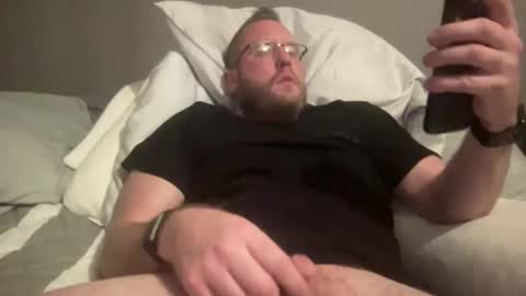 Snapshot of freestyleneary1989 chatting on 03-05-25, 04:45 Uncutforyou online show from 03-05-25, 04:45