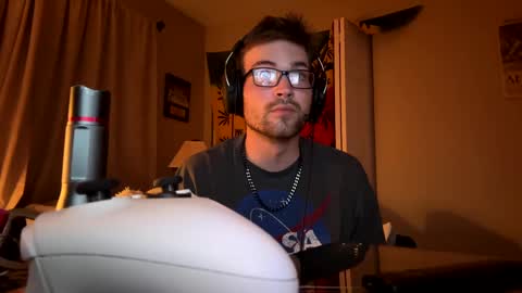 freezeskiii online show from 09-18-25, 02:13