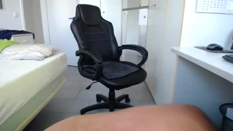 Walter Fischer online show from 09-21-25, 05:42