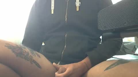 Snapshot of frenchpapalover chatting on 11-13-25, 08:13 frenchpapalover online show from 11-13-25, 08:13