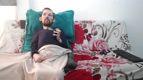 Snapshot of frenchroulette chatting on 04-10-26, 07:07 Thomas y Sophia online show from 04-10-26, 07:07