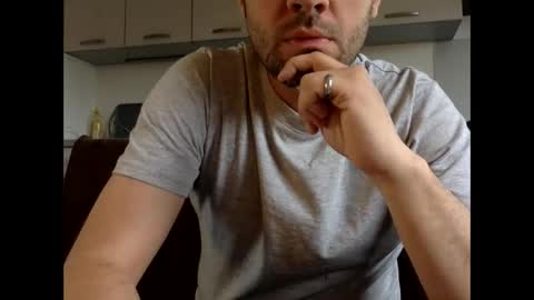 frenchy_from_paris online show from 05-17-26, 01:29