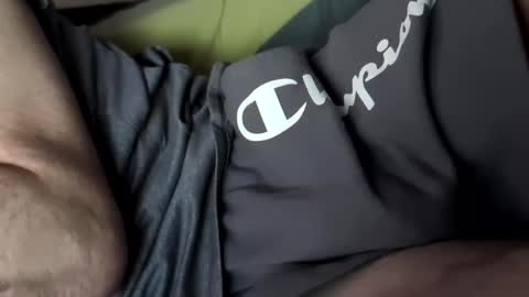 Snapshot of frenchymontreal chatting on 11-01-25, 08:44 frenchymontreal online show from 11-01-25, 08:44