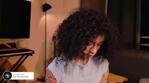 Snapshot of fresatanica chatting on 02-12-25, 02:35 Vale online show from 02-12-25, 02:35