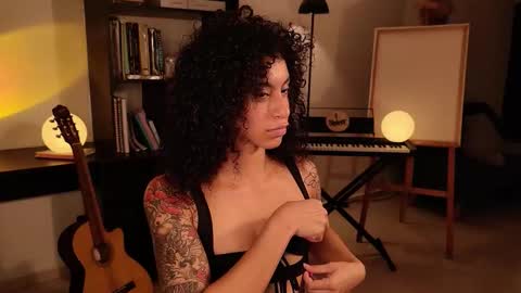 Snapshot of fresatanica chatting on 09-22-25, 04:25 Vale online show from 09-22-25, 04:25