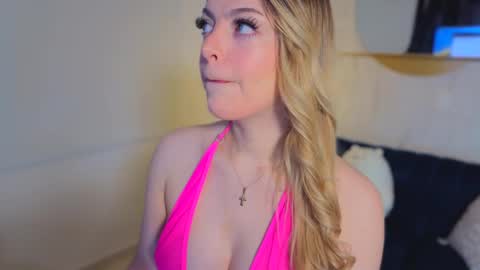 fresita_pink_ online show from 11-21-25, 01:26