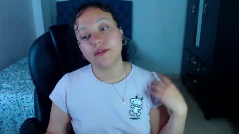 Snapshot of freud_x_louise1 chatting on 04-15-26, 11:06 Louise online show from 04-15-26, 11:06