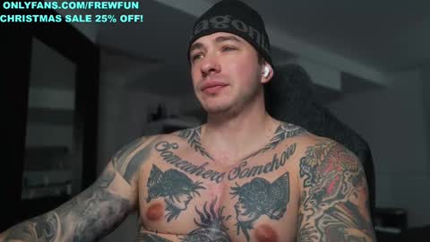 Snapshot of frewfun chatting on 11-23-25, 07:46 cameron online show from 11-23-25, 07:46