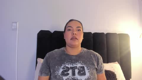 Snapshot of freya_blaze chatting on 12-23-25, 04:43 freya_blaze online show from 12-23-25, 04:43