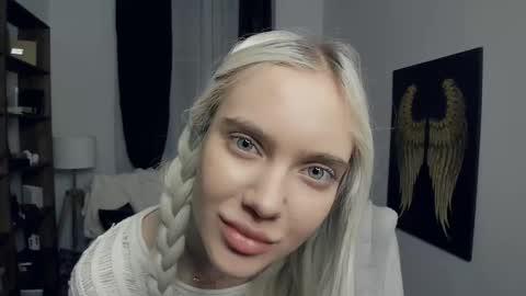 Freya online show from 02-02-26, 07:12