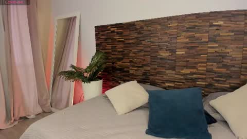 Snapshot of freyaa__1 chatting on 07-06-26, 12:35 Freya online show from 07-06-26, 12:35