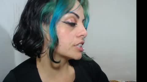 freyaa_sorceress online show from 02-14-25, 01:45