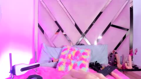 Freyaht online show from 02-21-25, 08:51