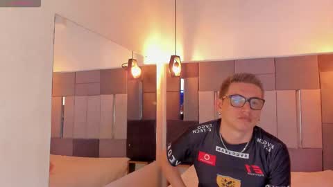  ALIS AND ALEX  online show from 01-06-26, 12:47