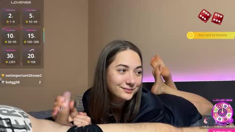 FreyaOliver online show from 11-10-25, 10:53