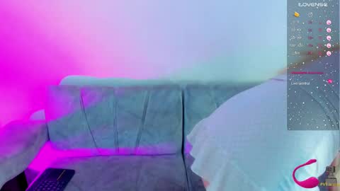 aura online show from 02-14-25, 01:56