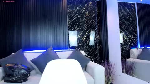 Freyja Sweet online show from 10-31-25, 12:17