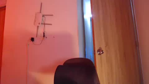 Snapshot of freyjashine_x chatting on 02-02-25, 02:06 FREYJA LOREN online show from 02-02-25, 02:06