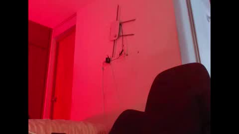 Snapshot of freyjashine_x chatting on 02-23-25, 06:45 FREYJA LOREN online show from 02-23-25, 06:45