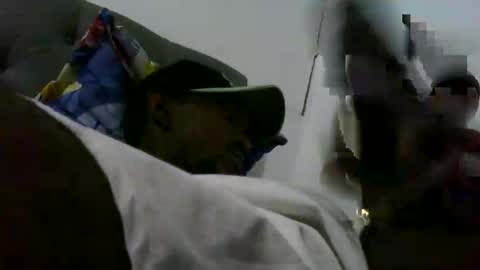 Snapshot of freza012 chatting on 05-12-26, 03:31 freza012 online show from 05-12-26, 03:31